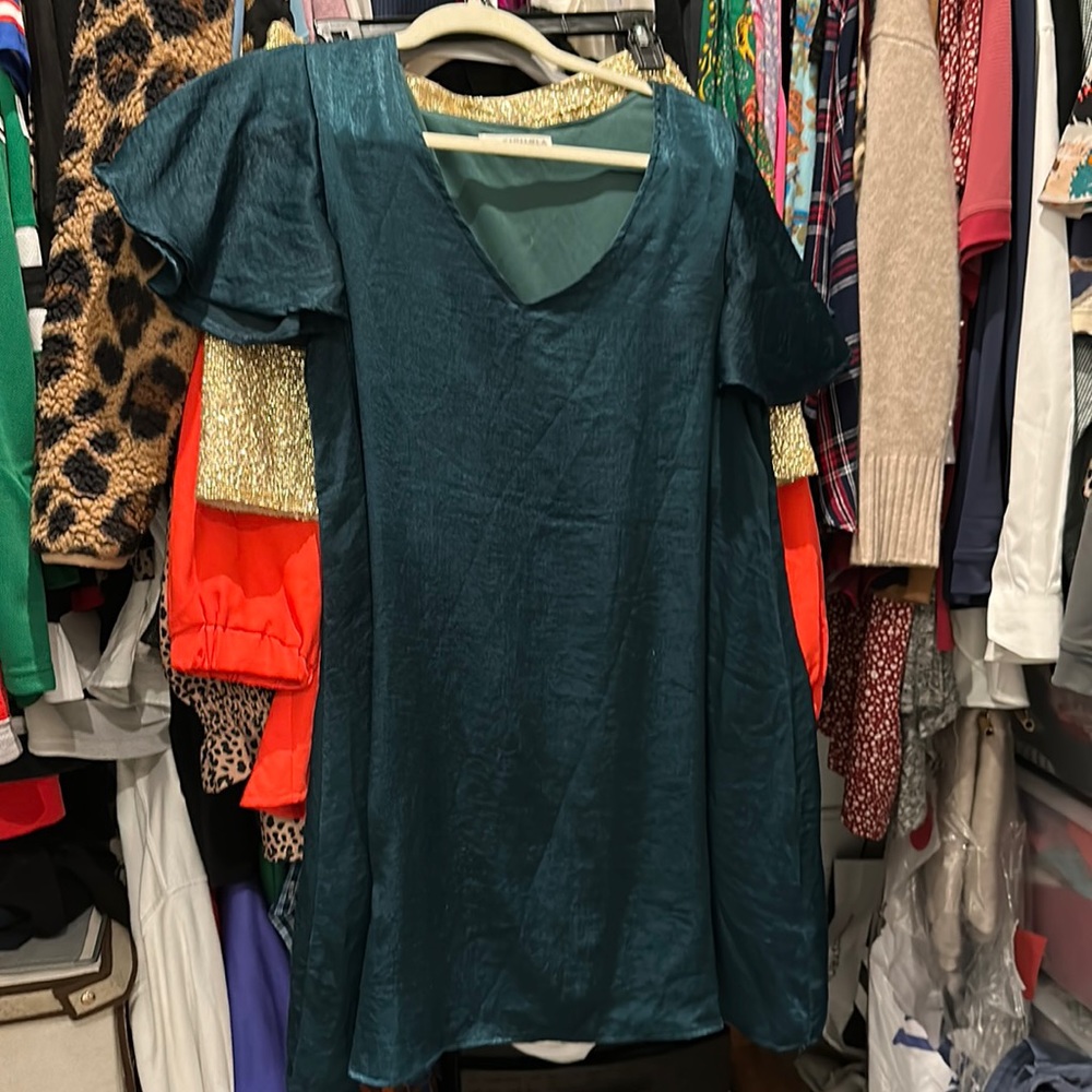 Perfect holiday green dress